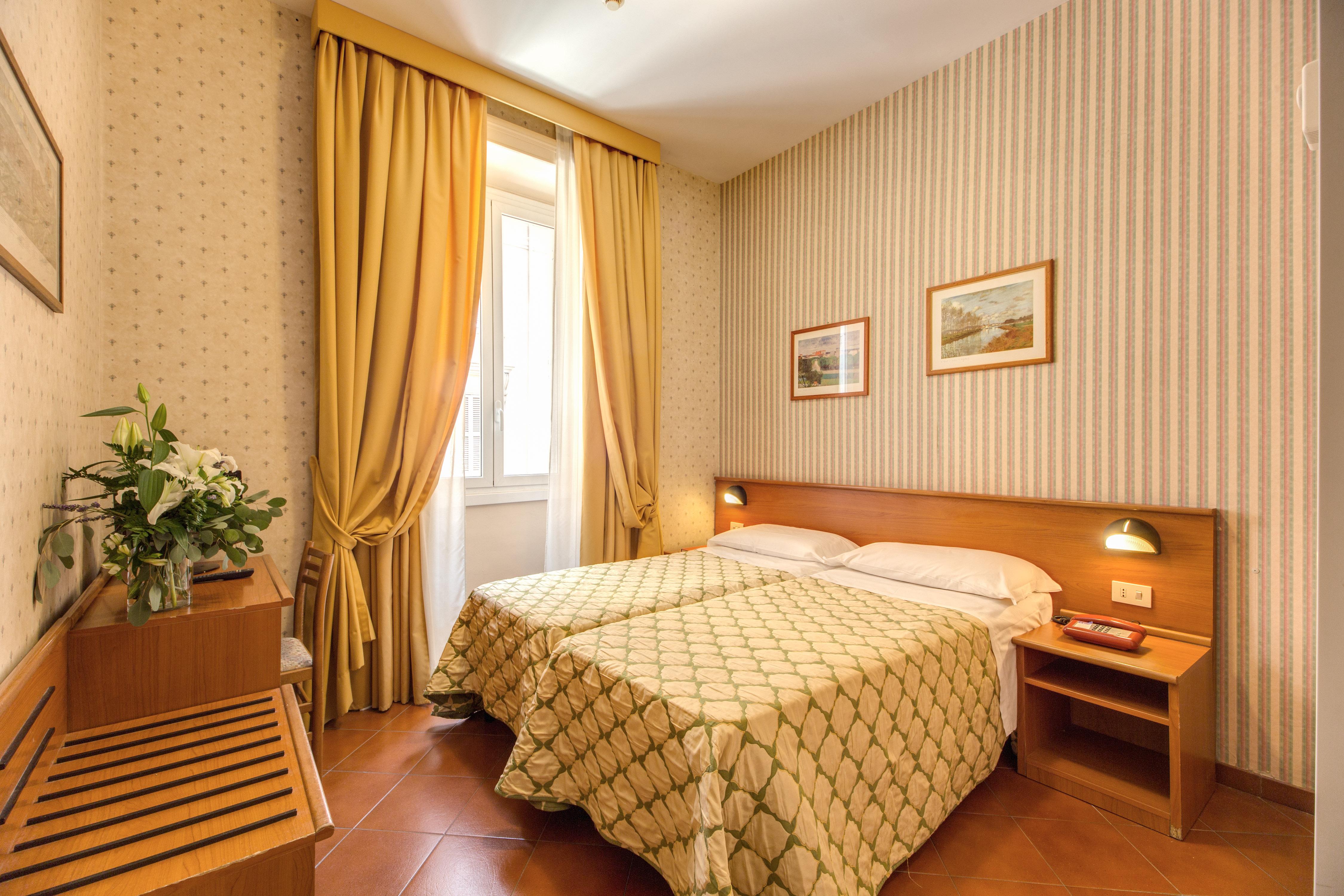 Hotell Hotel Corona