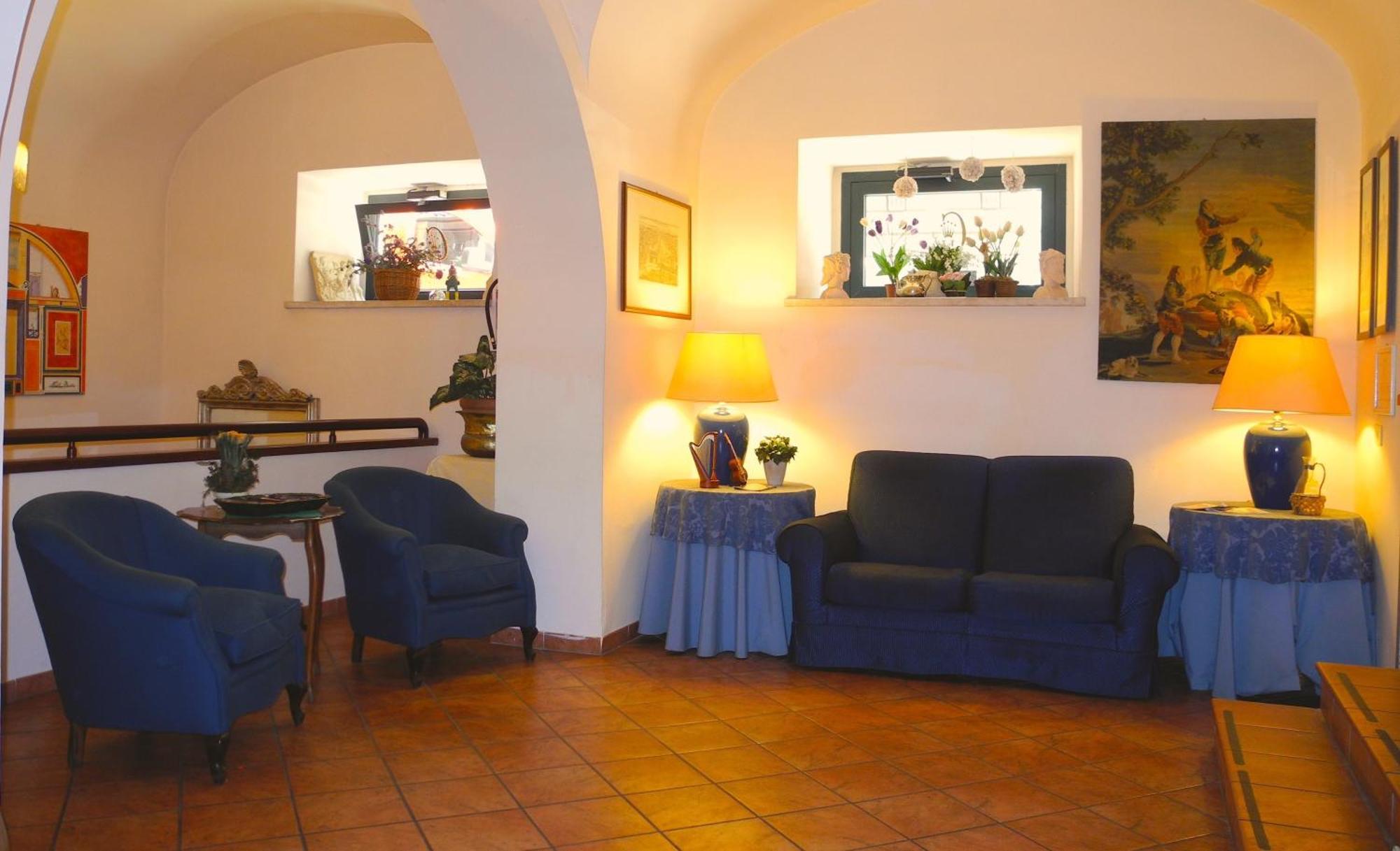Hotell Hotel Corona